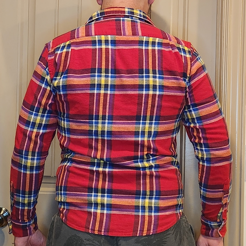 2 flannel shirts - Picture 7 of 12